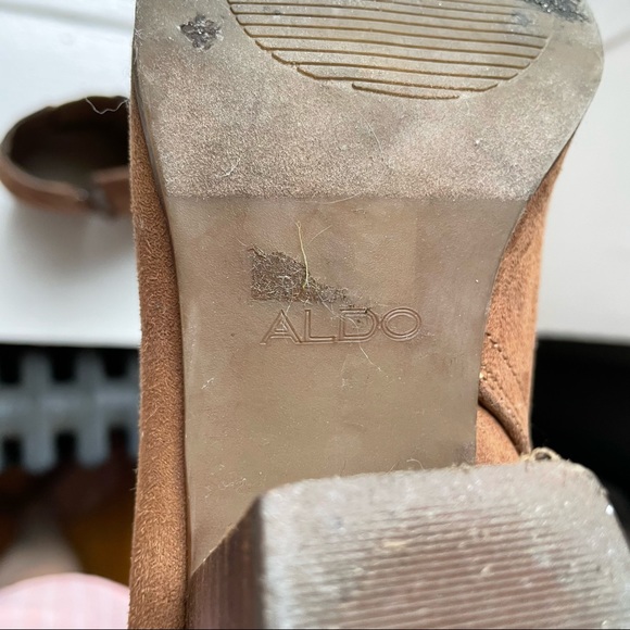 ALDO | brown block Chelsea heeled booties size 6.5 - Picture 6 of 8